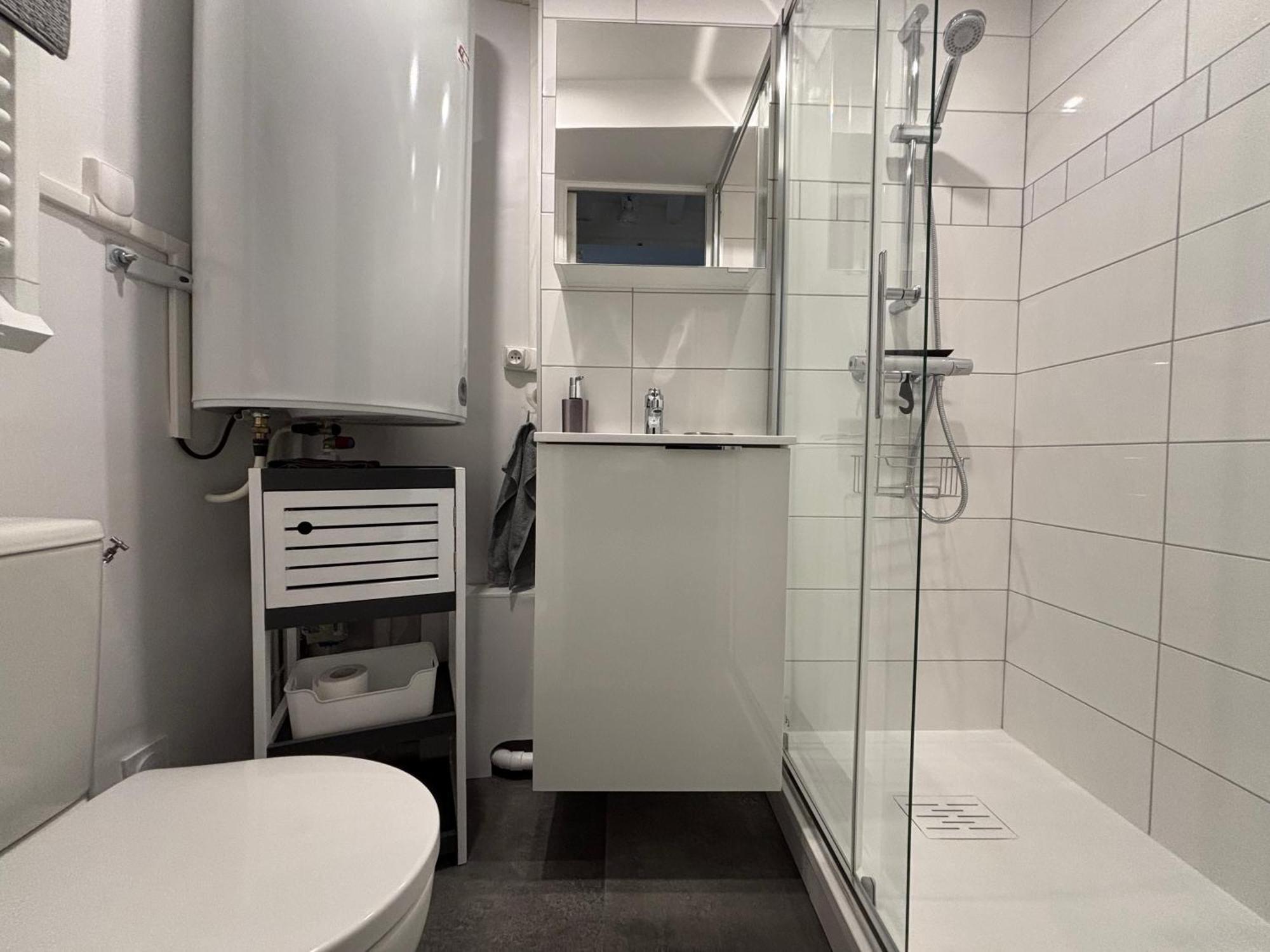Les Remparts Apt Spacieux 1 Er Etage Renove Joliment Decore Bien Equipe Plein Centre Bayeux Proche Plages Du Debarquement Parking Gratuit A Proximite المظهر الخارجي الصورة
